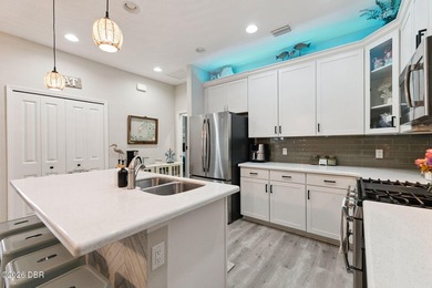 Experience RESORT-STYLE living in this BEAUTIFUL Antigua model - photo 11