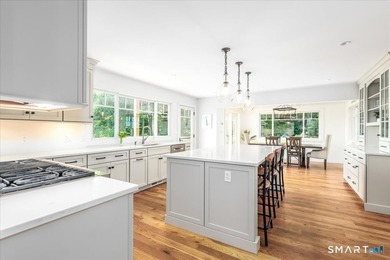 RARE, SUN-DRENCHED LAKE-VIEW retreat on private .72 acre - photo 5