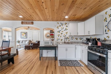 Keuka Lake cottage with 56 feet of frontage and plenty of space - photo 3