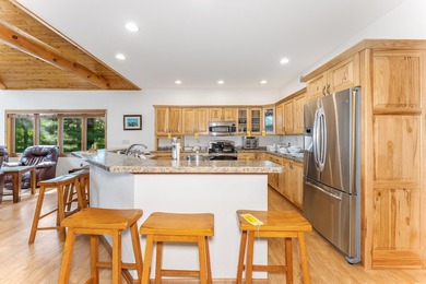Fence Lake Chain - Built in 2006, this move-in ready 4-bedroom - photo 13