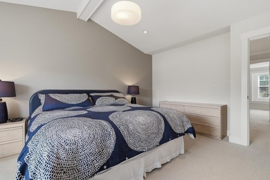 Welcome to Elgin Oaks, where timeless design meets exceptional - photo 15