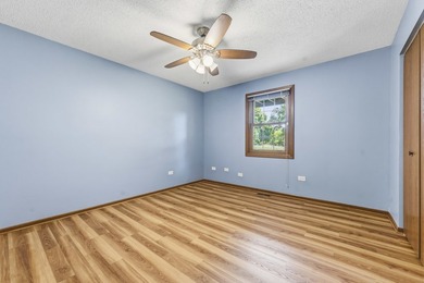 Enjoy easy main-floor living with beautiful golf course views - photo 16