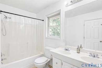 Escape to your own private retreat in the heart of Victoria, VA! - photo 22