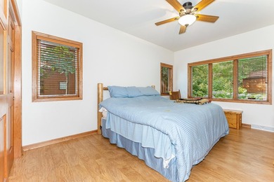 Fence Lake Chain - Built in 2006, this move-in ready 4-bedroom - photo 22