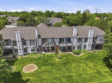 Enjoy easy main-floor living with beautiful golf course views - photo 24