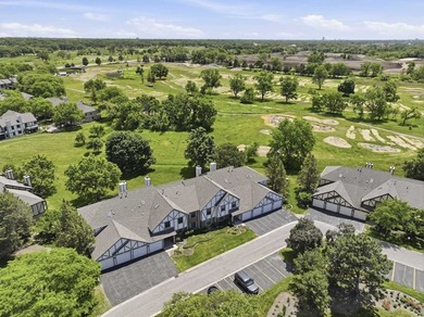 Enjoy easy main-floor living with beautiful golf course views - photo 25