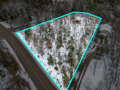 Lake McGregor / Baie Courville Lot For Sale in Val Des Monts QC