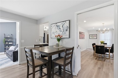 Show-stopping and meticulously maintained, this move-in ready - photo 15