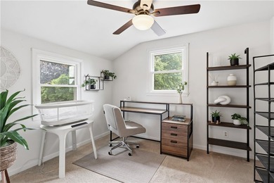 Show-stopping and meticulously maintained, this move-in ready - photo 30
