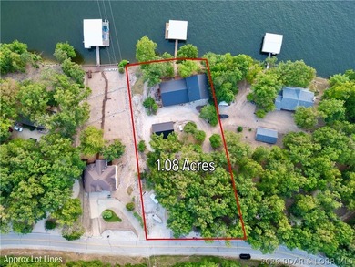 A must-see 10 Bedroom waterfront home. Check out this rare find - photo 7