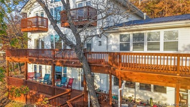 A must-see 10 Bedroom waterfront home. Check out this rare find - photo 9