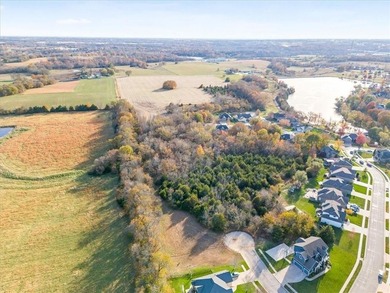 Welcome to an exceptional investment opportunity! Presenting a - photo 8
