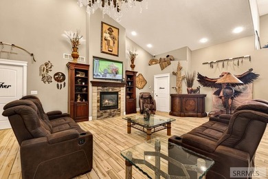 Designed for entertaining and grand scale living, this - photo 4