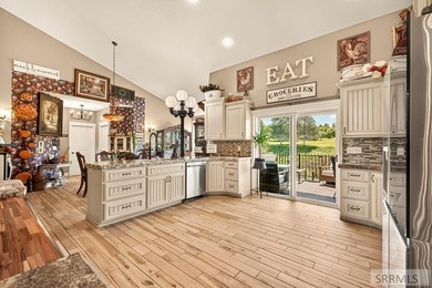 Designed for entertaining and grand scale living, this - photo 6