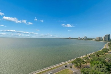 Best Buy on the Bayshore at the Iconic Atrium! This beautiful - photo 22