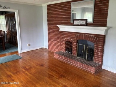 Great three bedroom two bath home with detached garage/workshop - photo 4