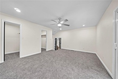 Motivated Seller, Bring Offers!! Priced below appraisal value!! - photo 37