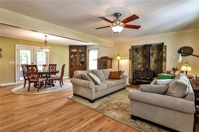Welcome to 3237 Harvest Way! Discover quality craftsmanship and - photo 9