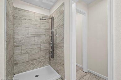 Motivated Seller, Bring Offers!! Priced below appraisal value!! - photo 41