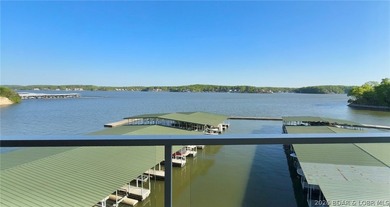 16x44 DOCK SLIP + PWC SLIP + FURNISHED + 2283 SQ.FT. + TOP-FLOOR - photo 6