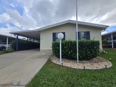 Lake Home For Sale in Ocala, Florida