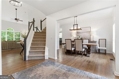 Elegant Living in Olde Atlanta Club Welcome home to this - photo 7