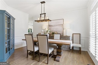 Elegant Living in Olde Atlanta Club Welcome home to this - photo 8