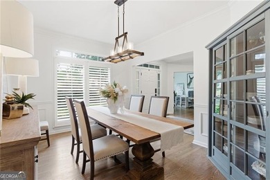 Elegant Living in Olde Atlanta Club Welcome home to this - photo 9