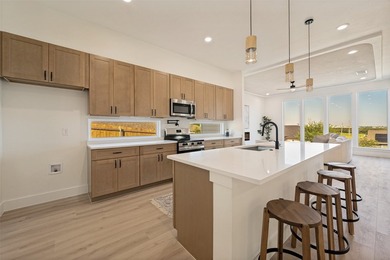 **Now Available*** - Luxury Living in Dallas!** This stunning - photo 10