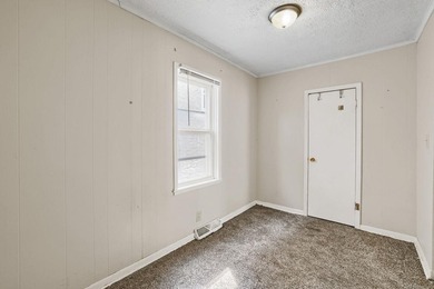 Fantastic investment, flip, or equity-building opportunity at - photo 17