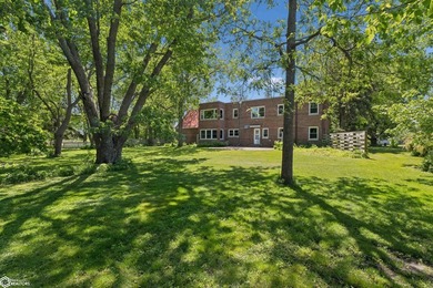 *The Pheasant House on Main* Step into timeless charm with this - photo 45