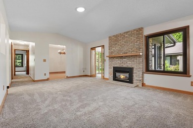 Welcome to 975 Yuma Lane N, featuring a bright four-season porch - photo 3