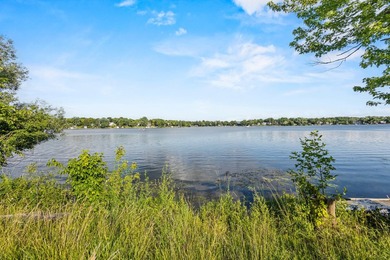 Set along the shores of Tichigan Lake and the Fox River - photo 18