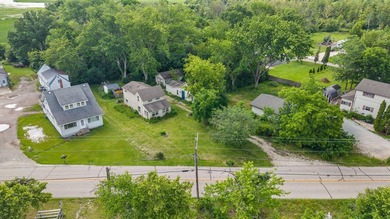 Set along the shores of Tichigan Lake and the Fox River - photo 21