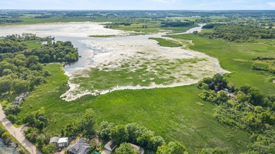 Set along the shores of Tichigan Lake and the Fox River - photo 25