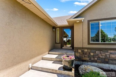 Welcome to luxury living in the prestigious Jefferson Hills Golf - photo 7