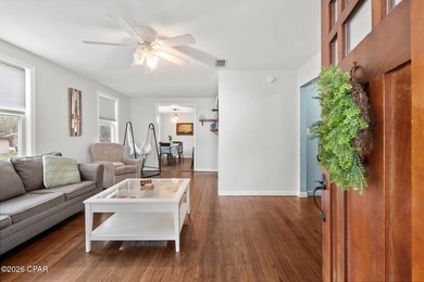 Welcome to this timeless Florida cottage nestled in the heart of - photo 3