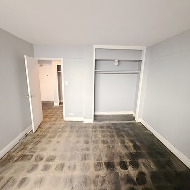 Experience lakefront living at the highly desirable Lake Terrace - photo 14