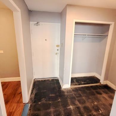 Experience lakefront living at the highly desirable Lake Terrace - photo 22