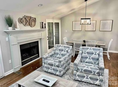 GREAT RENTAL HISTORY on this recently renovated townhome with a - photo 6