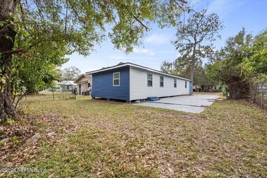 Welcome home to this recently renovated property with stylish - photo 34