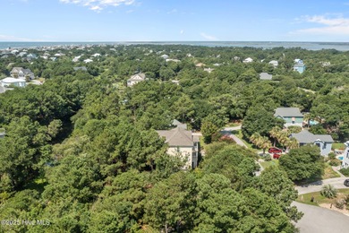 Coastal Comfort in Dolphin's Ridge - Custom-Built & Close to the