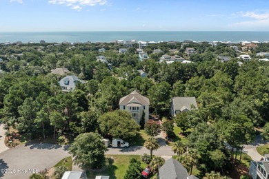 Coastal Comfort in Dolphin's Ridge - Custom-Built & Close to the