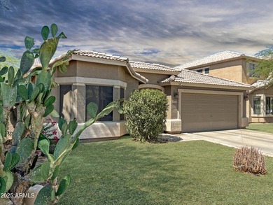 (private lake, pond, creek) Home For Sale in Maricopa Arizona