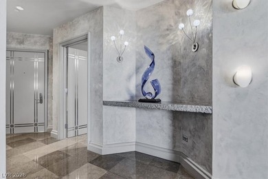 Completely customized residence on the 26th floor. Experience - photo 3