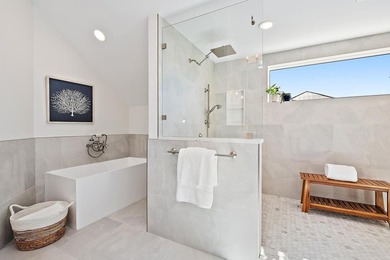 One-of-a-kind waterfront residence in the exclusive High Point - photo 23