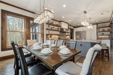 Extraordinary custom luxury estate situated on 3.34 private - photo 36