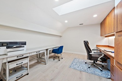 One-of-a-kind waterfront residence in the exclusive High Point - photo 38