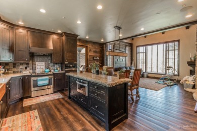 Spectacular Gated Estate on 104 Lakefront Acres! - photo 20