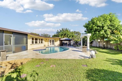 Spacious pool home in the desirable neighborhood of Garden Isles - photo 16